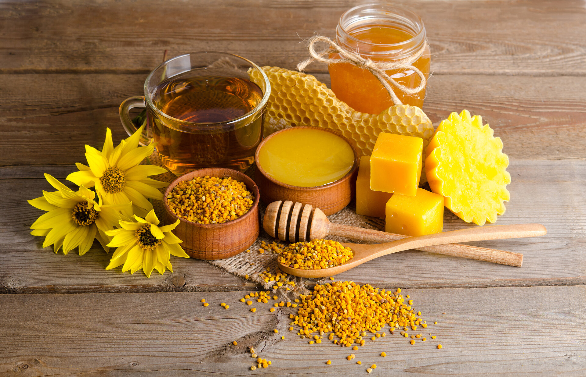 Verschiedene Produkte aus Bienen Honig